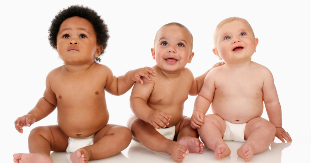 Bébé parle français: notre article sur le sujet et notre vidéo éducative sur plus de 200 premiers mots pour tout-petits!